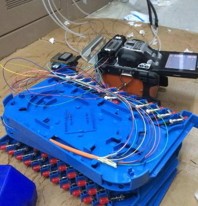 Introduction to outdoor communication optical fiber splicing steps